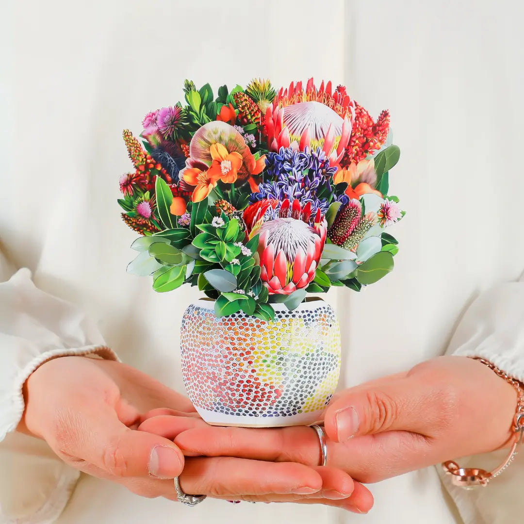 Mini Kakadu Embrace PetalPal