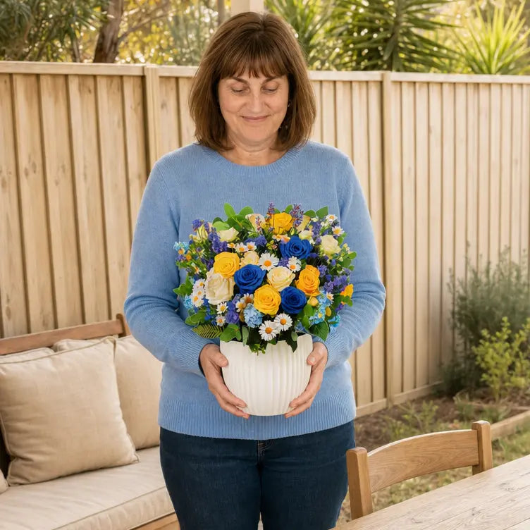 Cerulean Dream paper pop-up bouquet of blue and gold roses — PetalPal